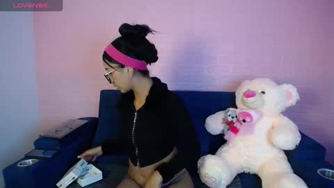 valen_sw_18 online show from 11.13.25