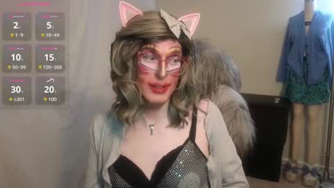 Snapshot of valentia_vickers chatting on 12.31.24 Valentia online show from 12.31.24