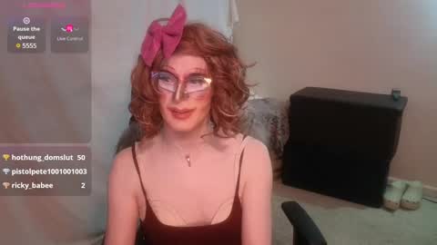 Snapshot of valentia_vickers chatting on 02.26.25 Valentia online show from 02.26.25