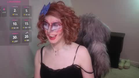 Snapshot of valentia_vickers chatting on 03.05.25 Valentia online show from 03.05.25