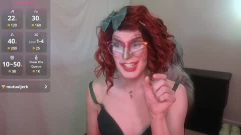 Snapshot of valentia_vickers chatting on 03.07.25 Valentia online show from 03.07.25