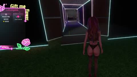 Snapshot of valentia_vickers chatting on 09.18.25 Valentia online show from 09.18.25