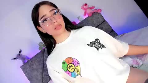 Snapshot of valentina_alba chatting on 12.05.24 Valentina online show from 12.05.24