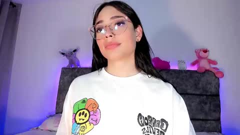 Snapshot of valentina_alba chatting on 12.06.24 Valentina online show from 12.06.24