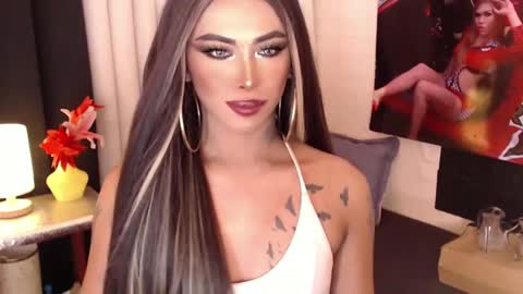 Snapshot of valentina_goddess_tsxxx chatting on 01.03.25 Amanda online show from 01.03.25