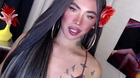 Snapshot of valentina_goddess_tsxxx chatting on 01.13.25 Amanda online show from 01.13.25