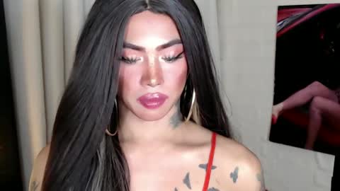 Snapshot of valentina_goddess_tsxxx chatting on 01.14.25 Amanda online show from 01.14.25