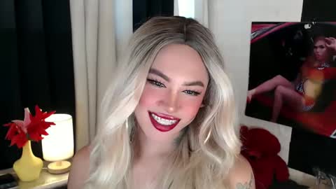 Snapshot of valentina_goddess_tsxxx chatting on 02.08.25 Amanda online show from 02.08.25