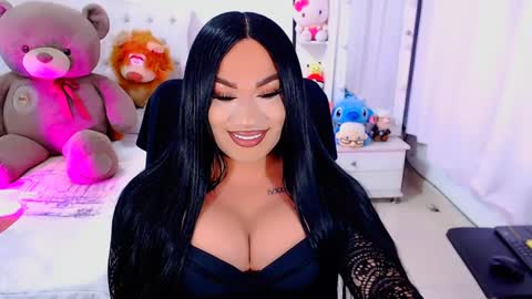 Snapshot of valentinaxqueen chatting on 01.13.25 online show from 01.13.25