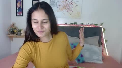 V A L E N T I N I online show from 10.23.25