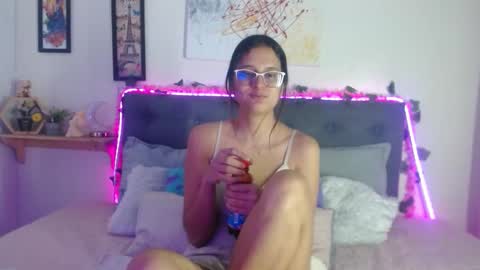 V A L E N T I N I online show from 11.07.25