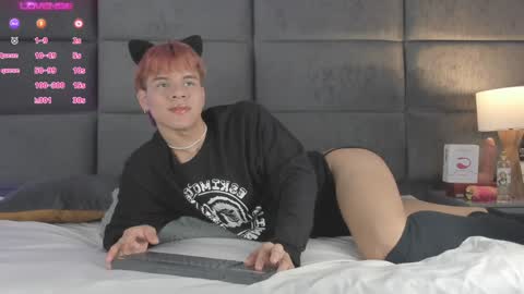 valentino moon online show from 12.12.24