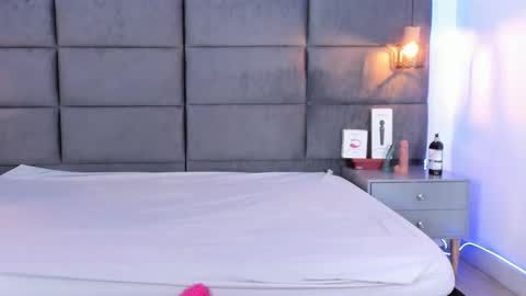 valentino moon online show from 09.15.25