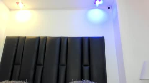 valeri_tafur online show from 02.21.25