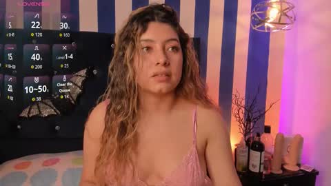 Snapshot of valeria_rouse28 chatting on 10.15.25 valeria_rouse28 online show from 10.15.25