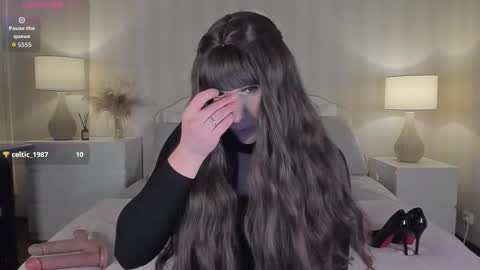 Valeria online show from 11.13.25