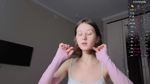 Kristi moony online show from 10.11.25