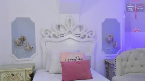 Snapshot of valerith_vega chatting on 10.08.25   online show from 10.08.25