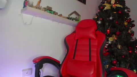 Valery adams1 online show from 12.26.24