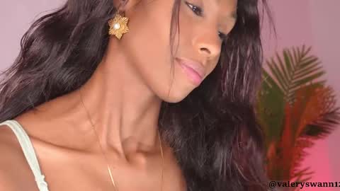 Valery swan1 online show from 10.04.25