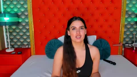 Snapshot of valleriejonnes chatting on 02.22.25 Valerie Val V online show from 02.22.25