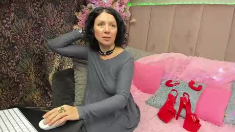 Snapshot of valleriwind chatting on 01.07.25 ValleriWind online show from 01.07.25