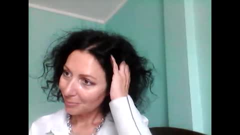 Snapshot of valleriwind chatting on 03.07.25 ValleriWind online show from 03.07.25