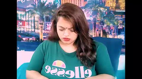 Snapshot of valleyval chatting on 01.11.25 indianvalvet priya is back online show from 01.11.25