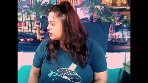 Snapshot of valleyval chatting on 02.22.25 indianvalvet priya is back online show from 02.22.25
