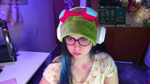 Im Violet online show from 01.23.25