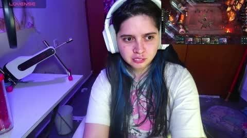 Im Violet online show from 01.30.25