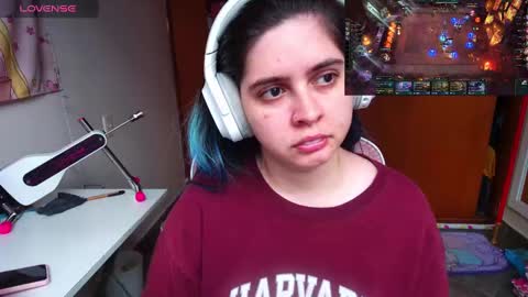 Im Violet online show from 02.12.25