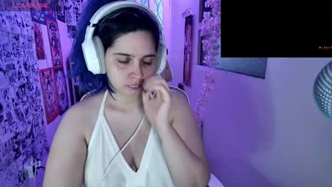 Im Violet online show from 09.12.25