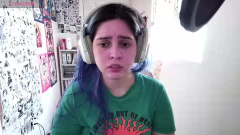 Im Violet online show from 09.22.25