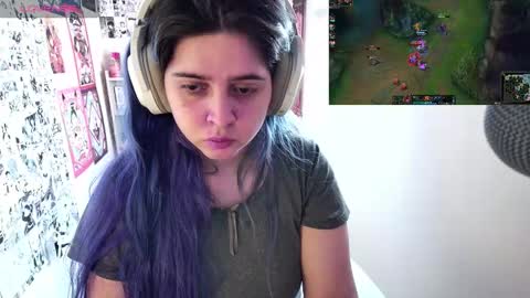 Im Violet online show from 10.16.25