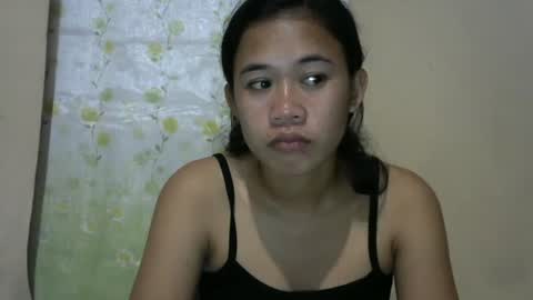 Snapshot of valuptous_sapphire chatting on 03.05.25 sapphire online show from 03.05.25