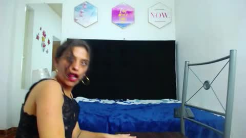Snapshot of vamarap chatting on 10.24.25 amara online show from 10.24.25