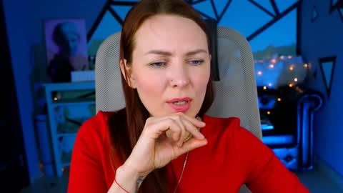 Snapshot of vandarossi chatting on 01.12.25 Vanda online show from 01.12.25