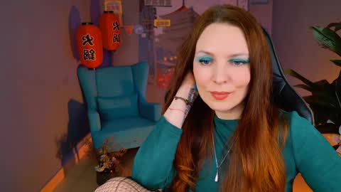 Snapshot of vandarossi chatting on 02.05.25 Vanda online show from 02.05.25