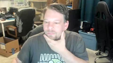 Snapshot of vandonh chatting on 11.11.25 vandonh online show from 11.11.25