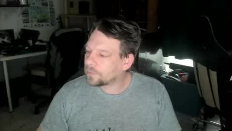 Snapshot of vandonh chatting on 11.16.25 vandonh online show from 11.16.25