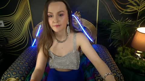 Snapshot of vanessabeautyy chatting on 02.03.25 vanessabeautyy online show from 02.03.25