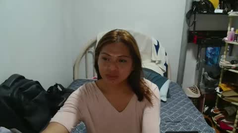 Snapshot of vannah_locca chatting on 10.06.25 vannah_locca online show from 10.06.25