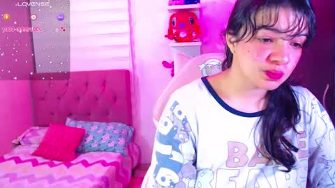 Snapshot of vannessa_shy chatting on 01.18.25 Vanesa online show from 01.18.25
