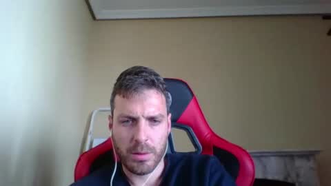 Snapshot of vascorro20 chatting on 02.15.25 vascorro20 online show from 02.15.25