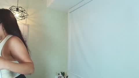 Victoria online show from 09.24.25