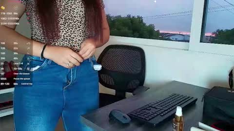 Victoria online show from 10.07.25