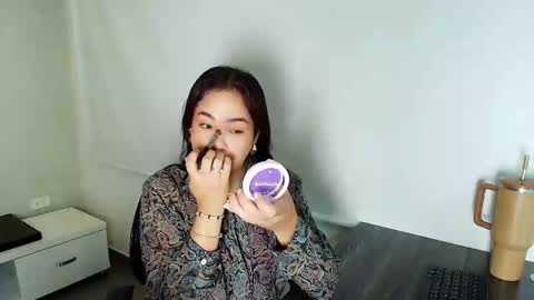 Victoria online show from 11.06.25