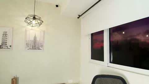 Victoria online show from 11.08.25