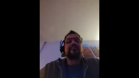 Snapshot of vegasdadbod chatting on 02.14.25 vegasdadbod online show from 02.14.25